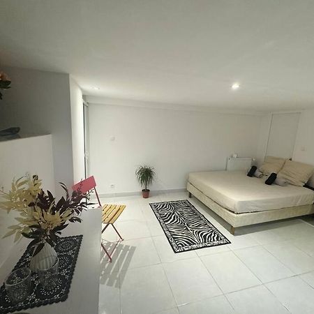 La Cache Cache Apartment Saint-Gereon Bagian luar foto